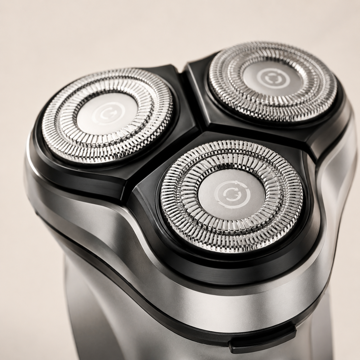 SCARNELL Axis 3D™ Electric Rotary Shaver